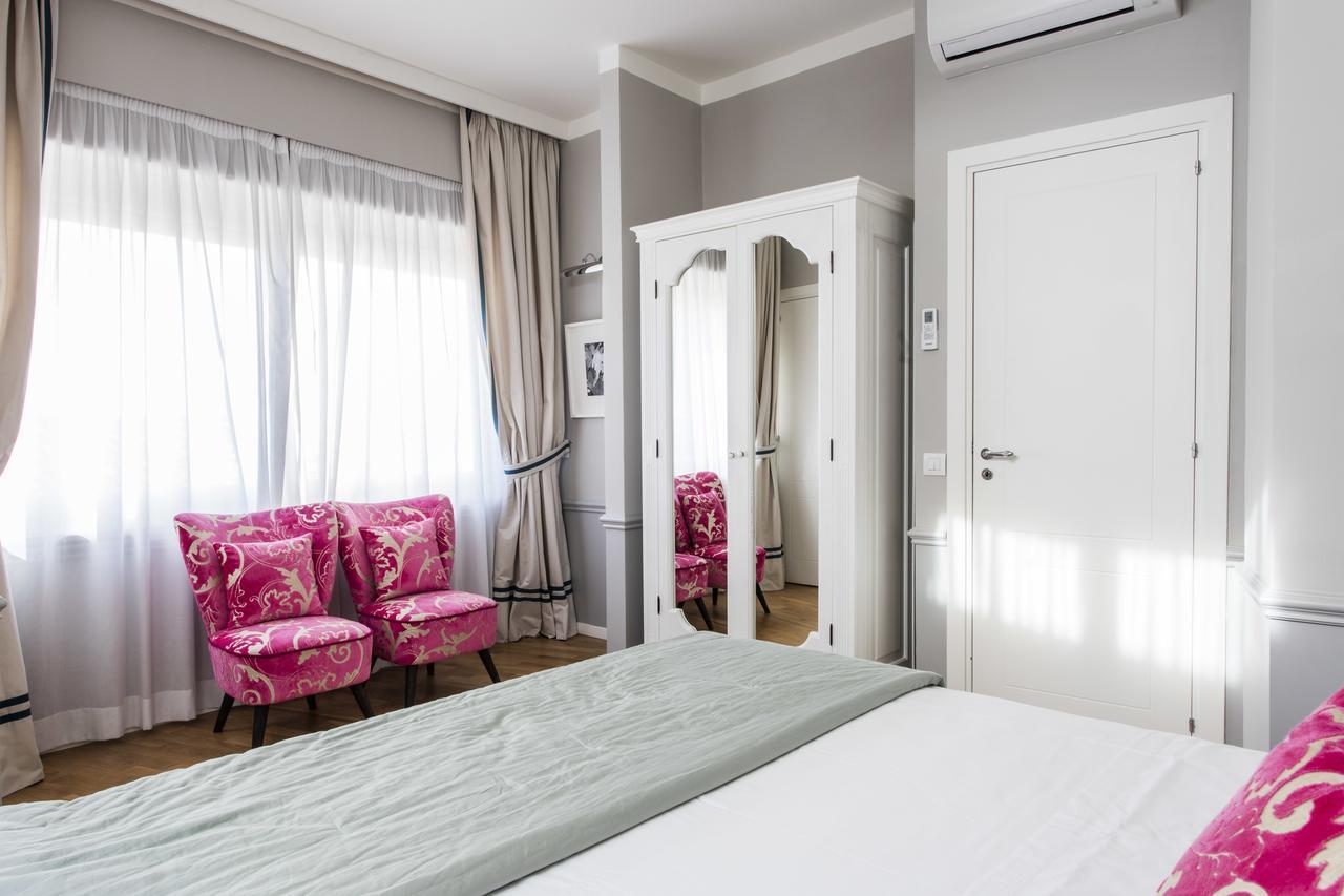 ลา มาลันดรินา Aparthotel ตาออร์มินา ภายนอก รูปภาพ