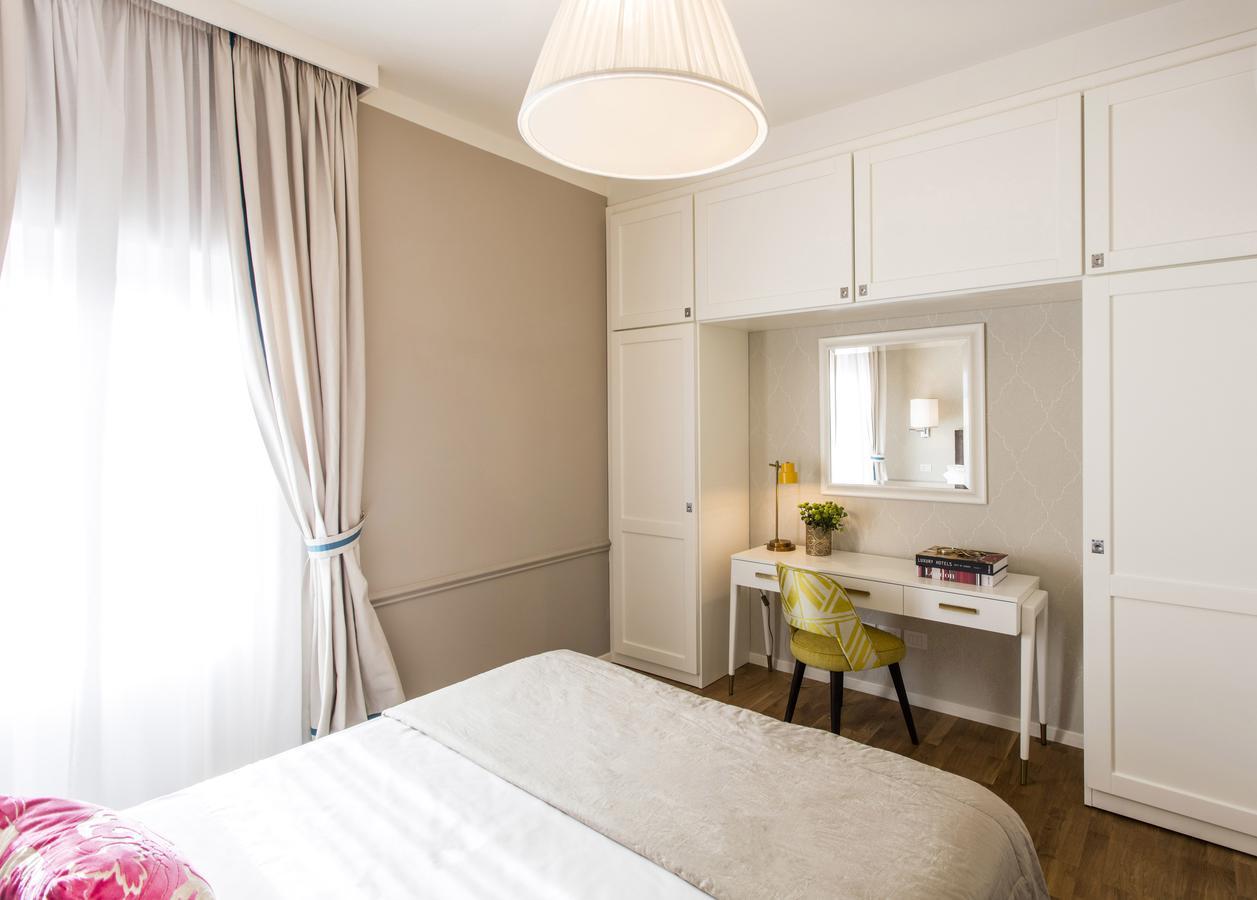 ลา มาลันดรินา Aparthotel ตาออร์มินา ภายนอก รูปภาพ