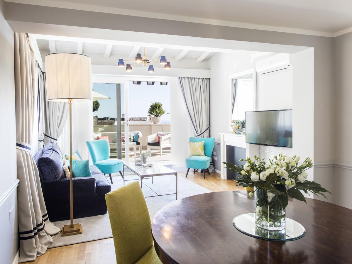 ลา มาลันดรินา Aparthotel ตาออร์มินา ภายนอก รูปภาพ